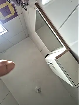 luuhcat09 online show from 11/20/25, 10:37