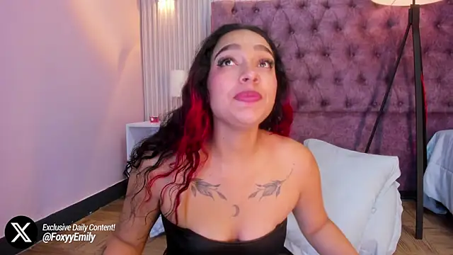 EMILYY FOXY online show from 02/01/25, 01:44