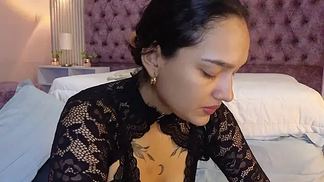 Snapshot of EMILYY_FOXY chatting on 11/30/25, 07:07 EMILYY FOXY online show from 11/30/25, 07:07