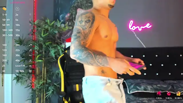 Snapshot of jordan_mayers02 chatting on 12/10/24, 09:01 jordan mayers02 online show from 12/10/24, 09:01