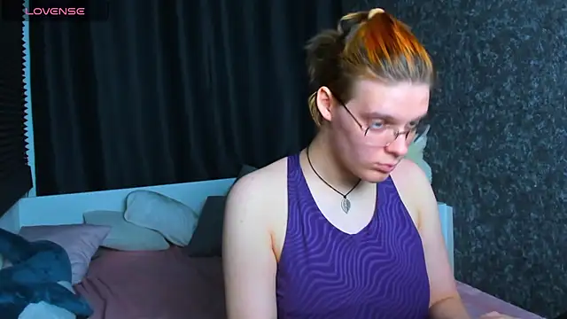 KIKI Krash online show from 12/27/24, 04:21