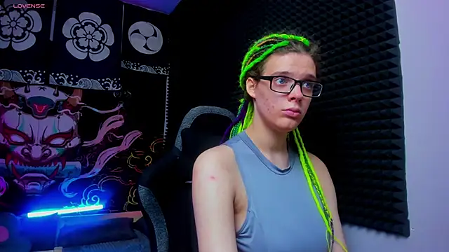 KIKI Krash online show from 09/26/25, 10:08