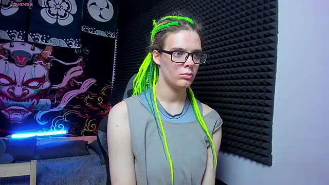 KIKI Krash online show from 09/30/25, 10:09