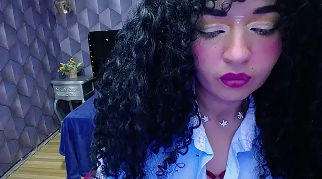 Sofiacowperx online show from 01/13/25, 05:12