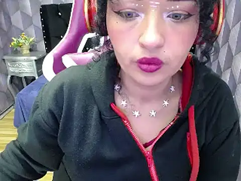 Sofiacowperx online show from 01/16/25, 07:41