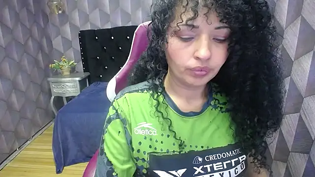 Sofiacowperx online show from 01/25/25, 07:18