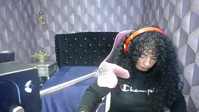 Sofiacowperx online show from 01/27/25, 05:15
