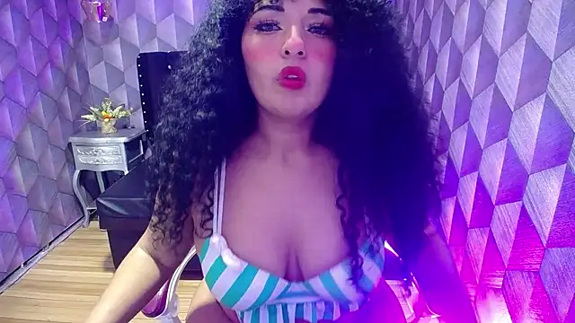 Sofiacowperx online show from 02/09/25, 04:04