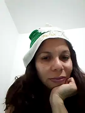 Carliina Soussa online show from 12/23/24, 08:03