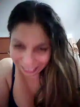 Snapshot of Carliina_Soussa chatting on 09/27/25, 12:04 Carliina Soussa online show from 09/27/25, 12:04