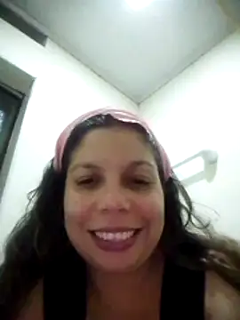 Snapshot of Carliina_Soussa chatting on 11/06/25, 12:33 Carliina Soussa online show from 11/06/25, 12:33