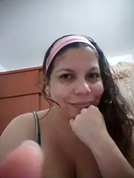 Snapshot of Carliina_Soussa chatting on 11/13/25, 11:36 Carliina Soussa online show from 11/13/25, 11:36