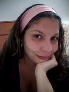 Snapshot of Carliina_Soussa chatting on 11/28/25, 10:45 Carliina Soussa online show from 11/28/25, 10:45