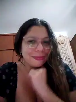 Snapshot of Carliina_Soussa chatting on 12/16/25, 10:26 Carliina Soussa online show from 12/16/25, 10:26