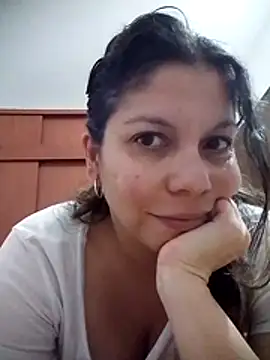 Carliina Soussa online show from 04/24/26, 10:34