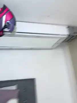 ZoeJohnsoon online show from 12/16/25, 03:50