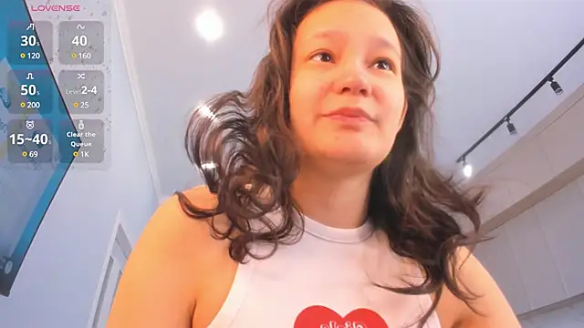 miss shine online show from 03/23/25, 04:38