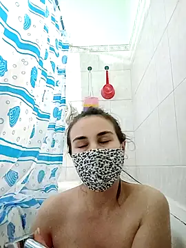 Snapshot of MikaKors chatting on 12/21/24, 04:46 MikaKors online show from 12/21/24, 04:46