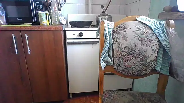 Snapshot of MikaKors chatting on 02/02/25, 07:20 MikaKors online show from 02/02/25, 07:20