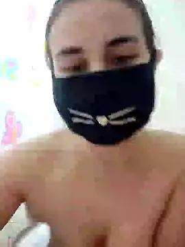 Snapshot of MikaKors chatting on 02/10/25, 04:47 MikaKors online show from 02/10/25, 04:47