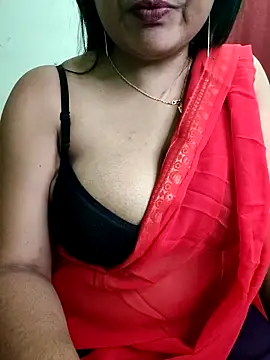 Snapshot of Cute_Kritika chatting on 12/21/25, 04:08 Cute Kritika online show from 12/21/25, 04:08