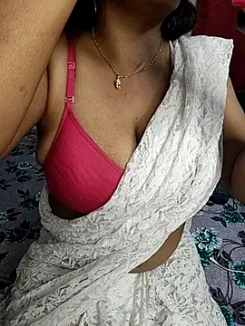 Snapshot of Cute_Kritika chatting on 04/05/26, 04:20 Cute Kritika online show from 04/05/26, 04:20
