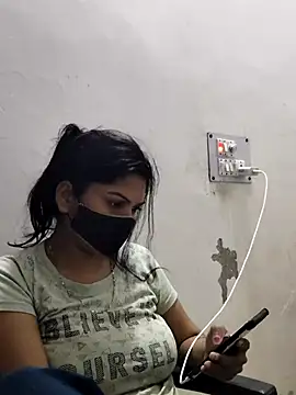 illay love online show from 03/01/25, 02:34