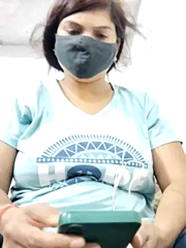 illay love online show from 04/24/26, 05:48