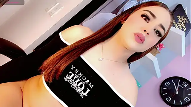 Sophia-Isabella online show from 03/11/25, 07:36