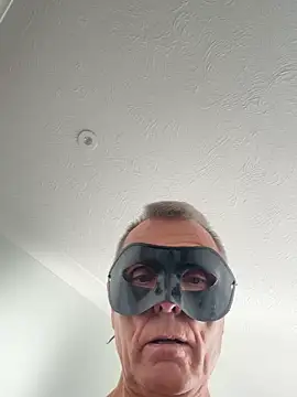 Snapshot of maturemale2024 chatting on 10/25/25, 12:02 maturemale2024 online show from 10/25/25, 12:02