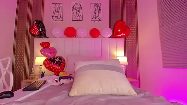 Snapshot of zoe_sky_ chatting on 09/20/25, 11:50 zoe sky online show from 09/20/25, 11:50