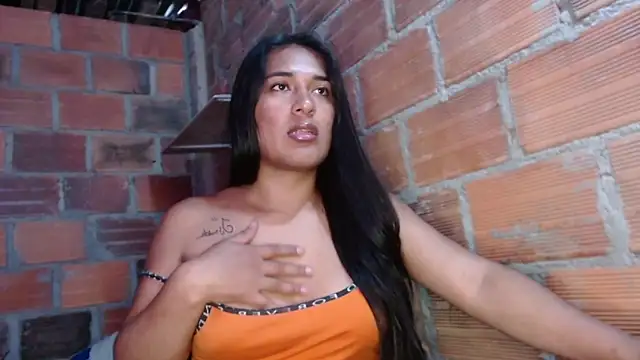 Snapshot of _karolxxx_ chatting on 02/12/25, 06:30 karolxxx online show from 02/12/25, 06:30