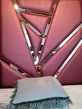 Adel Nesbiit online show from 02/06/25, 10:32