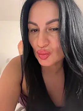 Helena7077 online show from 09/28/25, 08:47