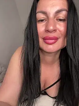Helena7077 online show from 05/12/26, 11:35