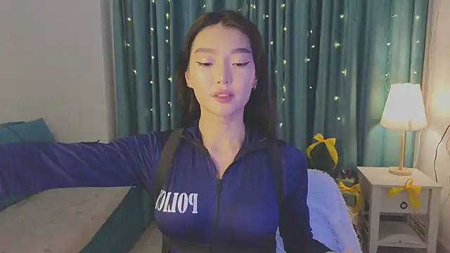 AudreyMell online show from 12/22/24, 03:00