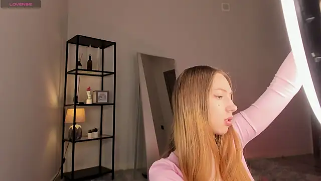 elfinvibes online show from 09/18/25, 06:04