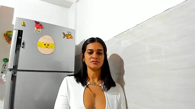 Snapshot of Biancasantillana chatting on 10/10/25, 11:37 Biancasantillana online show from 10/10/25, 11:37