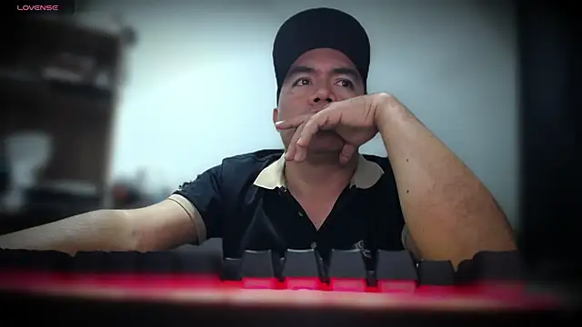 Snapshot of Jhonatan_Morales_S chatting on 11/29/25, 03:09 Jhonatan Morales S online show from 11/29/25, 03:09