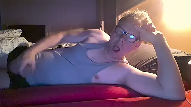 kinkyslet8 online show from 11/30/25, 08:40