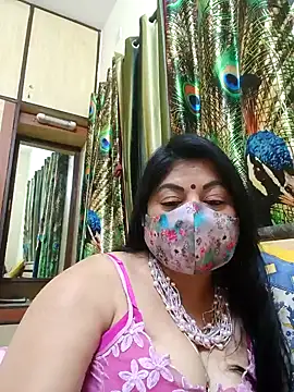 Snapshot of Ratna-777 chatting on 02/18/25, 11:41 Ratna-777 online show from 02/18/25, 11:41