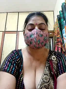 Snapshot of Ratna-777 chatting on 11/05/25, 07:03 Ratna-777 online show from 11/05/25, 07:03