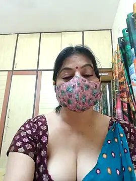 Snapshot of Ratna-777 chatting on 11/06/25, 07:15 Ratna-777 online show from 11/06/25, 07:15