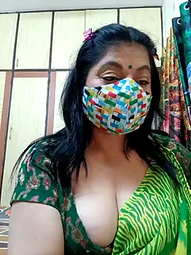 Snapshot of Ratna-777 chatting on 11/25/25, 07:03 Ratna-777 online show from 11/25/25, 07:03