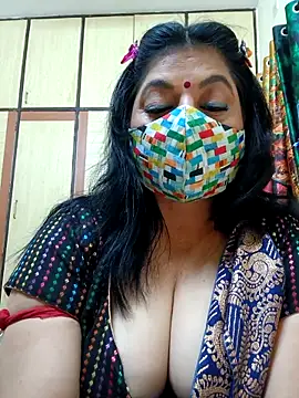 Snapshot of Ratna-777 chatting on 11/27/25, 05:37 Ratna-777 online show from 11/27/25, 05:37