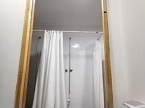 Snapshot of angelcachondo199211 chatting on 09/11/25, 06:30 angelcachondo199211 online show from 09/11/25, 06:30