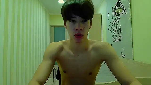 Snapshot of gayGamogey chatting on 12/02/24, 10:28 gayGamogey online show from 12/02/24, 10:28