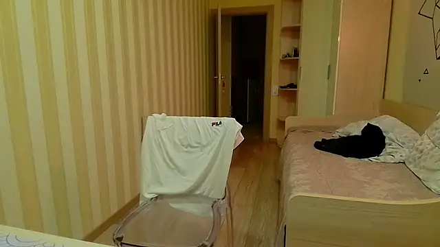 Snapshot of gayGamogey chatting on 12/04/24, 02:26 gayGamogey online show from 12/04/24, 02:26