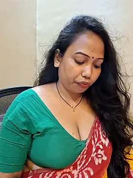 DREAM GIRL-30 online show from 06/13/26, 05:00