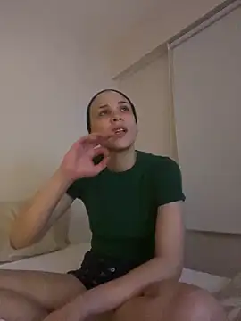 Charlee pink online show from 04/29/26, 07:12